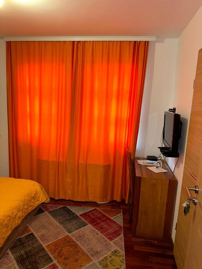 Apartments Prizreni المظهر الخارجي الصورة